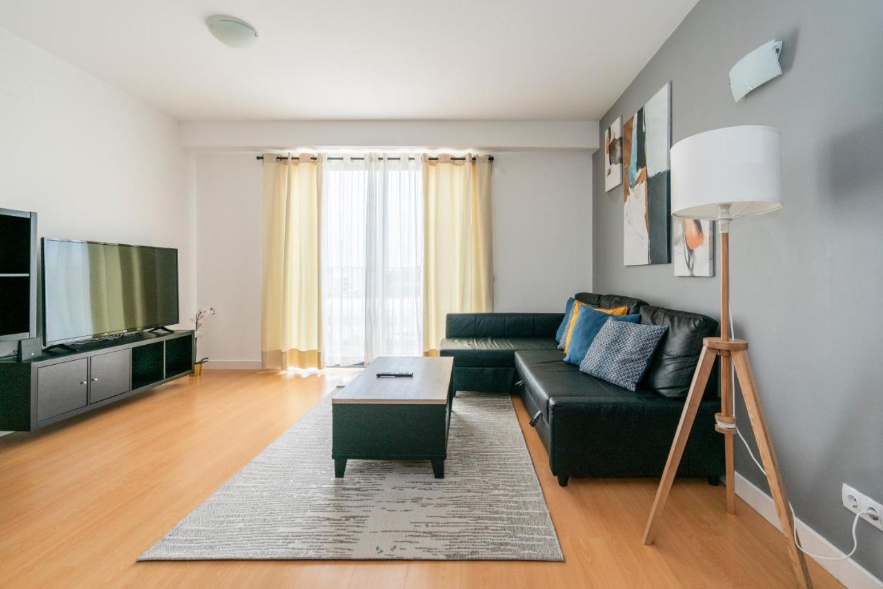 Bright & Spacious 2 Bed Flat 2 Bath W Garage In Lagos Marina Buitenkant foto
